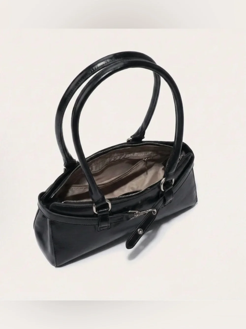 Sam And Libby Onyx Belted satchel Bag. Black.
